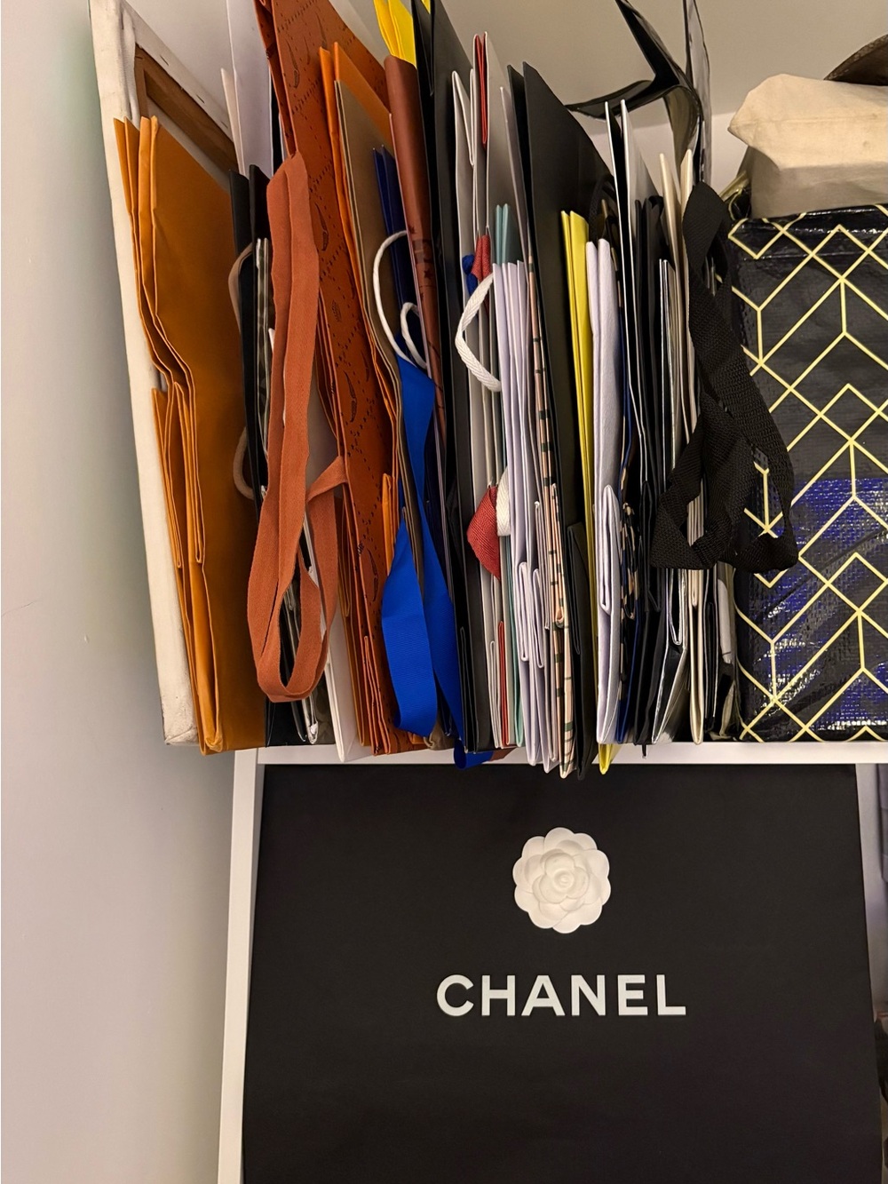Limited Edition CHANEL Shopping Bag Tote with embossed 3D Flower (black & white)